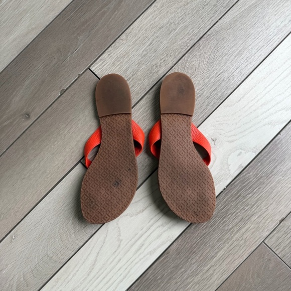 Tory Burch Thora Leather Flip Flop Thong Sandals | Size: 7M - Picture 5 of 5